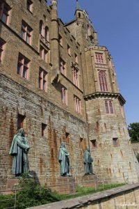 Burg Hohenzollern | Castles in Germany | German Castles | Castles in Baden-Württemberg | Castles in Southern Germany | Southern Germany Castles | Top Places to Visit in Germany | Cool Castles in Germany | Difference between Burg or Schloss? | Beautiful Castles in Germany | #BurgHohenzollern #BadenWürttemberg #Germany #GermanCastles - California Globetrotter