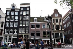 Amsterdam: Strolling the Canals | Canal Cities in Europe | What to do in Amsterdam | 1 day in Amsterdam | Quick Things to do in Amsterdam | Where to Eat in Amsterdam | Sightseeing in Amsterdam | Best Cities to Visit in Europe | Canals of Amsterdam | #Amsterdam #Netherlands #Holland - California Globetrotter