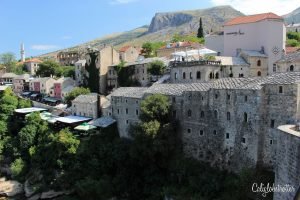 Is Bosnia-Herzegovina Safe? | Mostar, Bosnia-Herzegovina | Day Trip from Croatia | Day Trip from Split, Croatia | Day Trip from Dubrovnik | Day Trip to Mostar from Dubrovnik | Top Places to Visit in the Balkans | Amazing Balkan Cities to Visit | Eastern European Cities to Visit | Balkan Travel | Places to Visit in the Balkans | #Mostar #Bosnia #BosniaHerzegovina #Balkans #BalkanTravel - California Globetrotter