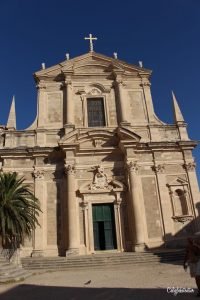 Dubrovnik - Things You Shouldn't Miss | The Pearl of the Adriatic Sea | Best Cities to Visit in Croatia | Fortress Towns in Croatia | Things to do in Dubrovnik | Amazing Balkan Cities to Visit | Balkan Travel | Croatia Road Trip | Beaches near Dubrovnik | How to Avoid the Crowds | Game of Thrones | #Dubrovnik #Croatia #Europe #Balkans #BalkanTravel - California Globetrotter