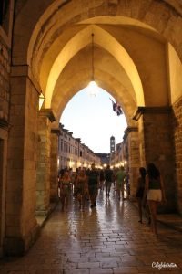 Dubrovnik - Things You Shouldn't Miss | The Pearl of the Adriatic Sea | Best Cities to Visit in Croatia | Fortress Towns in Croatia | Things to do in Dubrovnik | Amazing Balkan Cities to Visit | Balkan Travel | Croatia Road Trip | Beaches near Dubrovnik | How to Avoid the Crowds | Game of Thrones | #Dubrovnik #Croatia #Europe #Balkans #BalkanTravel - California Globetrotter