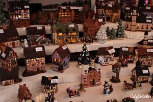 Heidelberg Christmas Market | Christmas Markets in Germany | German Christmas Markets | Best Christmas Markets in Germany | Germany Romantic Christmas Markets | Heidelberger Weihnachtsmarkt | Things to do at the Heidelberg Christmas Market | Christmas in Germany | Weihnachtspyramide | Christmas Pyramid | #Heidelberg #BadenWürttemburg #Germany - California Globetrotter