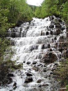 12 Things to do in Montana | Things to do in Flathead Valley, Montana | Hiking in Glacier National Park | Top Activities to do in Montana | Summer Sunsets in Montana | Montana in Summer | Montana in Winter | #GlacierNationalPark #Montana - California Globetrotter