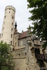 Schloss Lichtenstein -The "Little Brother" to Schloss Neuschwanstein | Castle in Germany to Visit | Germany Castles | Tops Places to Visit in Germany | Day Trip from Frankfurt | Day Trip from Stuttgart | Places to go in Baden-Württemberg | Top Destinations in Southern Germany | Best Places to Visit in Germany | #SchlossLichtenstein #BadenWürttemberg #Germany - California Globetrotter