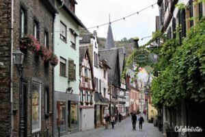 Bacharach, Germany | The Most Picturesque Half-timbered Towns in Germany | Fairytale Towns in Germany | Disney-esque Towns in Germany | Small Towns in Germany | Disney Fairytale Towns | Small Towns vs Big Cities in Germany | Top Places to Visit in Germany | Small Towns to Visit in Germany | Fachwerkstäte | Deutsche Fachwerkstraße | #Germany #Halftimbered - California Globetrotter