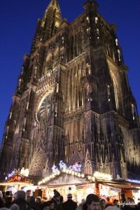 THE City of Christmas - Strasbourg, France | Strasbourg Christmas Market Guide | Most Beautiful Christmas Markets in France | Best Christmas Markets in France | Strasbourg City Guide | Things to do in Strasbourg | Best Christmas Markets in Europe | European Christmas Markets | Christmas Market City Break | Winter City Break | #Strasbourg #France #ChristmasMarkets - California Globetrotter