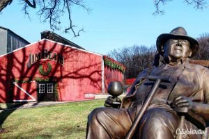 A COMPLETE Guide to the Kentucky Bourbon Trail | KY Bourbon Trail | Top Distilleries to Visit in Kentucky | Distilleries in Kentucky | Distilleries in Louisville | Ultimate Foodie Experience in Kentucky | Kentucky Heritage | Kentucky Bourbons | Bourbon Trail Passport | Kentucky Bourbon Country | Kentucky Road Trip | Distillery tours - California Globetrotter