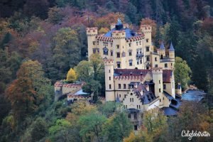 The ULTIMATE List of Day Trips from Munich - Schloss Neuschwanstein - The Disney Castle - Bavaria, Germany - Cities Near Munich to Visit - Weekend Trips from Munich - Best day Trips from Munich - European Cities Near Munich - California Globetrotter