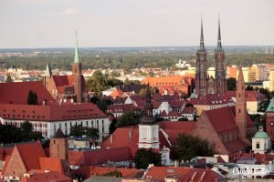 Experience the Charm of Wroclaw, Poland - What to See, Do & Eat in Wroclaw | Where to Stay in Wroclaw | Gnomes of Wroclaw _ Main Sights to See in Wroclaw | What to do with kids in Wroclaw | Family-friendly Destinations in Europe | Top Destination in Eastern Europe | Where to go in Poland | Top Destinations in Poland | Finding the Dwarfs of Wroclaw | Hunting Krasnal in Wroclaw | #Wroclaw #Poland #Europe - California Globetrotter