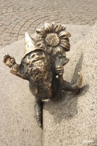 The Dwarfs of Wroclaw - The Gnomes of Wroclaw - Hunting for Dwarfs in Wroclaw - Krasnal - Wroclaw, Poland - Things to do in Wroclaw - Family friendly activities in Wroclaw - Things to do with kids in Wroclaw - California Globetrotter