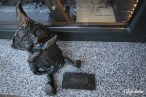 The Dwarfs of Wroclaw - The Gnomes of Wroclaw - Hunting for Dwarfs in Wroclaw - Krasnal - Wroclaw, Poland - Things to do in Wroclaw - Family friendly activities in Wroclaw - Things to do with kids in Wroclaw - California Globetrotter