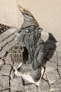 The Dwarfs of Wroclaw - The Gnomes of Wroclaw - Hunting for Dwarfs in Wroclaw - Krasnal - Wroclaw, Poland - Things to do in Wroclaw - Family friendly activities in Wroclaw - Things to do with kids in Wroclaw - California Globetrotter