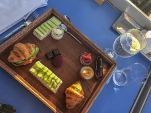 Where to Take Afternoon Tea Around the World! | Afternoon Tea | High Tea Around the World | The Best Afternoon Teas | Luxurious Afternoon Teas - Tea Rooms around the world - Afternoon Tea in Dubai - Afternoon Tea in the UAE - Dinner in the Sky Dubai by Arzo Travels - California Globetrotter