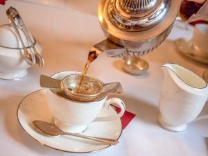 Afternoon Teas Around the World - Willy Wonka Afternoon Tea at Chesterfield Mayfair, London, England - Afternoon Tea in London - Chesterfield Mayfair Afternoon tea by My Wanderlusty Life - The Best Afternoon Teas - High Tea - Luxurious Afternoon Teas - California Globetrotter