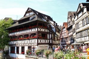 Strasbourg, France | Day Trips from Frankfurt | Day Trips from Stuttgart | Top Places to Visit in Germany | Things to do in Germany | Castles in Germany | Best Cities to Visit in Germany | Small Towns in Germany | Half-timbered Towns in Germany | Germany City Tripping | Road Trips in Germany | Family-friendly Day Trips - California Globetrotter