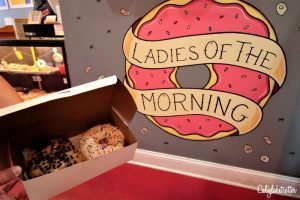 Hi-Five Donuts | Butchertown | Downtown Louisville City Guide | Neighborhood Guide to Louisville, Kentucky | Street art in Louisville | Bars & Restaurants in Louisville | What to do in Louisville, KY | Explore like a Local | The Coolest Part of Louisville | Kentucky Bourbon Trail | #Louisville #Kentucky #USATravel - California Globetrotter