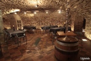 Christmas Wine Tasting & Tour with Bottle Stops | Georg Breuer Winery | Wineries in Rüdesheim am Rhein | Vineyards & Wineries in Germany | Wine Tasting & Pairing | Wine Tours in Germany | German Wine Tours | Rhein River Wine Tours & Tastings | #Rhein #RheinWine #Germany - California Globetrotter