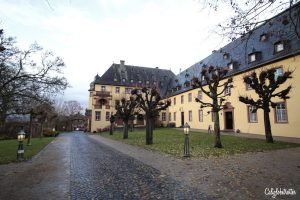 Christmas Wine Tasting & Tour with Bottle Stops | Schloss Vollrads Weihnachtsmarkt | Christmas Market at Castle Vollrads | Vineyards & Wineries in Germany | Wine Tasting & Pairing | Wine Tours in Germany | German Wine Tours | Rhein River Wine Tours & Tastings | #Rhein #RheinWine #Germany - California Globetrotter
